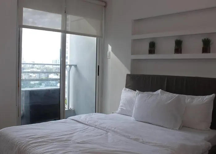 A2j Luxury 1br Bgc Balcony Near Burgoscircle * Manila