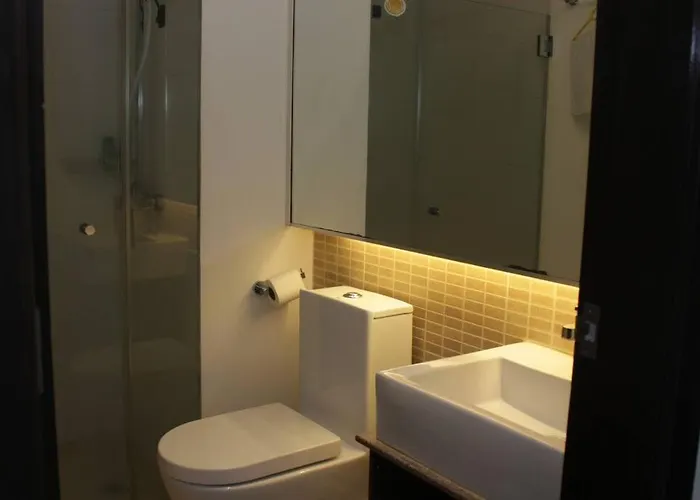 A2j Luxury 1br Bgc Balcony Near Burgoscircle Apartment Manila