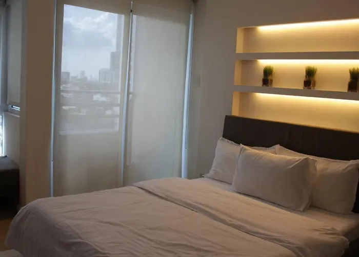 A2j Luxury 1br Bgc Balcony Near Burgoscircle * Manila